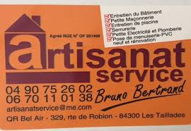 https://lestaillades.fr/wp-content/uploads/2025/05/artisanat-service.jpg